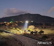 남해 N골프장, 불법 조명시설 설치 논란..경남도 시정조치