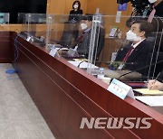 HMM 대표이사 만난 문성혁 해수부 장관