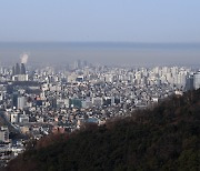 짙은 먼지 띠 드리운 서울
