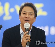 임종석 "전광훈·윤석열과 같은 냄새"..최재형 직격
