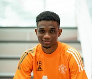 '맨유 신입생' 18세 윙어 디알로의 당찬 포부 "목표는 EPL, UCL 우승!"
