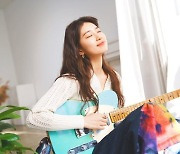 수지, 10주년 팬서트 콘셉트 포토 공개..청량+러블리+큐트