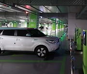Fuel stations evolve with fast addition of EV chargers in S Korea