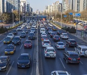 중국에 달리는 자동차 2.8억대..더 늘어난다