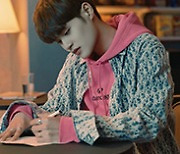 AB6IX, '불시착(STAY YOUNG)' 두 번째 뮤비 티저 공개..희망찬 청춘 찬가 [공식]