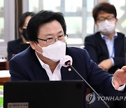 민주당 "국민의힘 비리종합세트"..정의당 "'강기윤 의원직 사퇴해야"