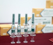 '둘쑥날쑥' 中 백신 의구심에도 신흥국들이 목매는 이유는?