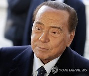 (FILE) BELGIUM PEOPLE BERLUSCONI