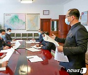 북한, '당 대회' 결정 학습 독려.."외부 도전 격파 지름길"