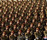 북한 열병식, 미국 눈치보며 한국 위협했다