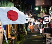 일본 코로나 신규확진 이틀째 7천 명대 기록..자택요양도 3만 명대