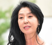 김부선 "'정인이' 방송 보고 8kg 빠져..호송차에 눈 던졌다"