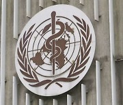 WHO "입국자에 코로나 백신접종 증명 요구는 시기상조"