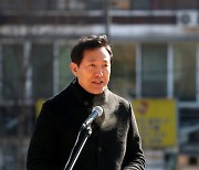 [포토]오세훈, '중도 사퇴로 큰 빚..빈사 상태 서울 살리겠다'