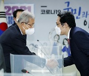 [사설] 의사협회 찾아가 질병청 폄훼한 김종인 위원장