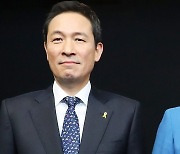 우상호 "박영선, 속히 출마의사 밝혀달라..우·나·안 3파전 예측"