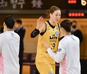 박지수 여자농구 연속 더블더블 신기록..23경기