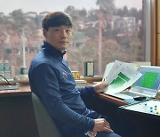 "1부에선 도전자..또 다른 정상 향해 또 한 번 올라간다"