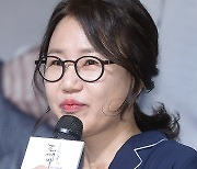김은숙작가 기부, 화앤담픽쳐스 대표와 아동 위해 1억원 후원