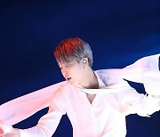 '춤의 神'방탄소년단 지민, 글로벌 댄싱킹 차별화된 '3S 테크닉' 프랑스·美매체 주목