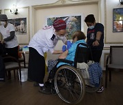 백신 접종률 1위 이스라엘, '녹색 여권' 발급 본격화