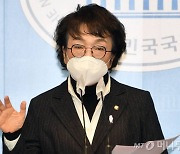 김진애 "안철수, 토론 한번에 날아갈 신기루같은 후보"