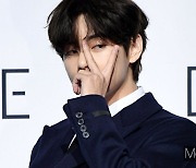 방탄소년단 뷔 자작곡 '스노우 플라워', 사운드 클라우드 700만 돌파