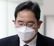 [이재용 법정구속]경영승계 재판도 남아..속타는 삼성