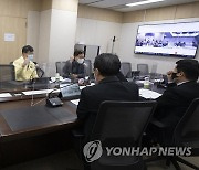 코로나19 지원 육군 장병들 응원하는 권덕철 장관