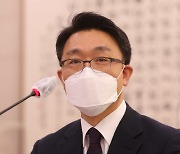 [포토]김진욱, '공수처 차장에 검찰, 비검찰 모두 가능'
