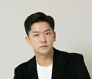 '스토브리그 길창주' 이용우, 써브라임과 전속계약..송강호와 한솥밥