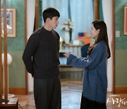 tvN '사랑의 불시착', 해외선 '넷플릭스 오리지널'로 소개된다고?