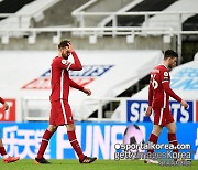 '4경기 무승 1득점' 리버풀, '부상 병동' 수비진이 불러온 나비 효과