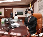 박병석 "2말3초 국회 방미대표단 꾸려 한반도프로세스 입장 美 전달"