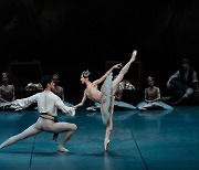 For fans who missed 'Nutcracker,' ballet scene set for rebound in 2021
