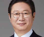 Two-term lawmaker Hwang Hee named new culture minister