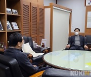 김철수 속초시장, 민주당 우원식 균특위원장과 현안 논의