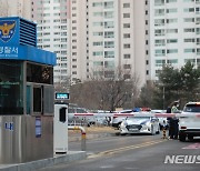 "소 잃고 외양간 고치나"..인천경찰, 경찰서 입구서 음주단속
