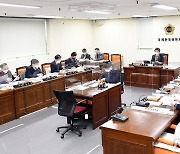 경남도의회 경제환경위 '가덕도신공항 특별법 결의안 채택'
