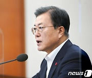 [속보]문대통령 "평화프로세스, 반드시 가야 하는 길..돌파구 마련 최선"