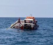 서귀포 문섬 인근 해상에서 모터보트 침몰..승선원 3명 구조