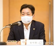 장석영 과기정통부 차관, 인천공항 입국단계 방역현장 점검