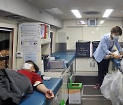 전북대병원, '사랑의 헌혈운동' 동참