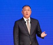 Hyundai Motor Chair to make his first foreign visit to open innovation lab in Singapore
