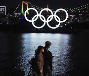 바흐 IOC 위원장, "도쿄올림픽 7월 진행..대안은 없다"