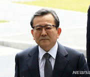 검찰 '김학의 출금' 관련 법무부 압수수색(2보)