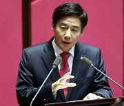 '상대 후보 선거방해' 이용호 의원 1심서 '무죄'
