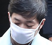 '성폭행 혐의' 조재범 전 코치, 징역 10년6개월 선고
