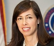 바이든, FCC 임시 위원장에 제시카 로젠워슬 지명