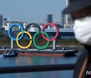 멈추지 않는 코로나 여파에..日, 공식 부인에도 도쿄올림픽 취소설 '확산'